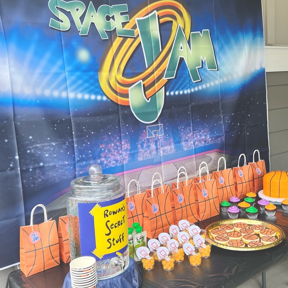 Space Jam Party Decor